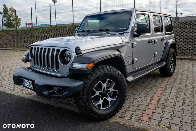 Jeep Wrangler 3.6 Unlim Sahara - 1