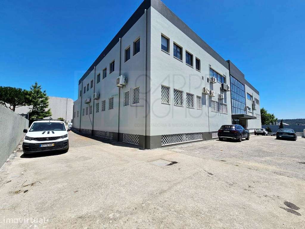 Espaçoso e funcional escritório com 600m2, em Carnaxide, Oeiras-34
