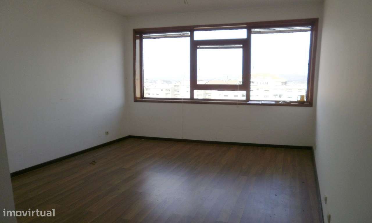 Alugo Escritório - Mafamude - Grande imagem: 5/7