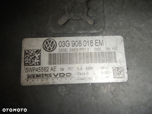 VW PASSAT B6 2.0 TDI KOMPUTER SILNIKA 03G906018EM - 2