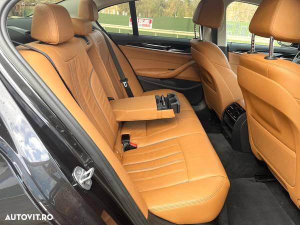 BMW Seria 5 520d Touring Aut. Luxury Line - 9
