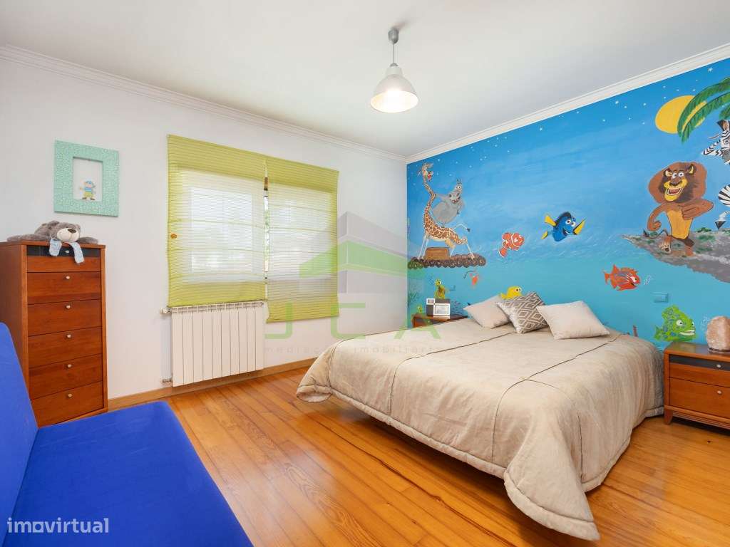 Moradia V4 com piscina e terreno a 15min de Leiria-22