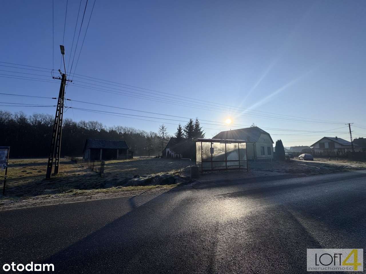 Wyjątkowa, uzbrojona działka pod lasem.-15