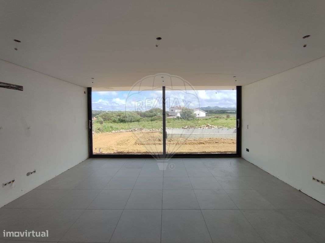 Moradia T4 para venda-8