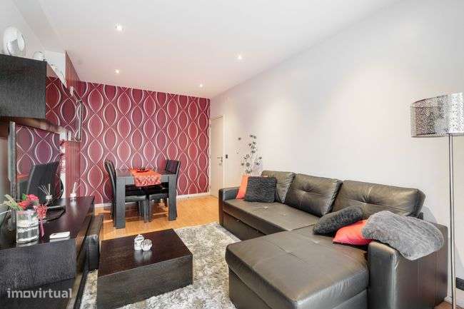 Apartamento T2 renovado, situado na freguesia de Real-19
