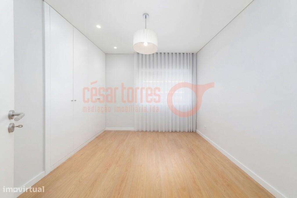 Apartamento T3 Miramar-18