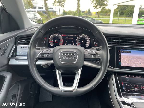 Audi Q8 - 12