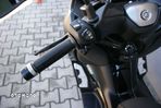 Yamaha X-max - 17