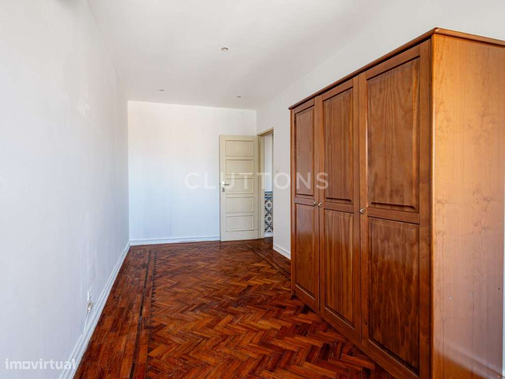 Apartamento T1+1 Penha França com vista desafogada-16