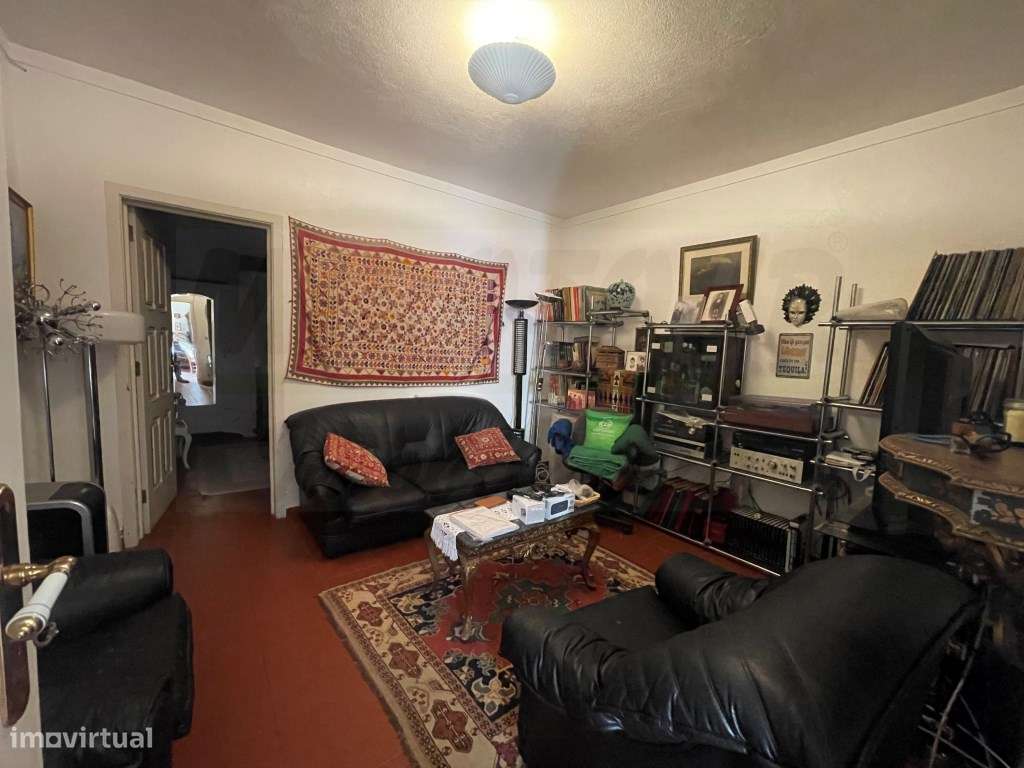 Moradia com Antiga padaria-5