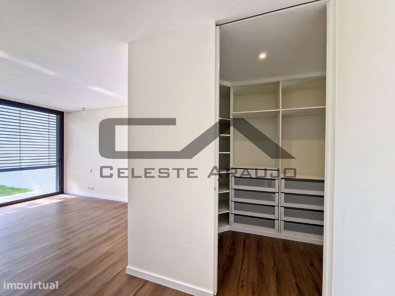 Moradia T4+1 Térrea, com piscina, Rio Meão-33