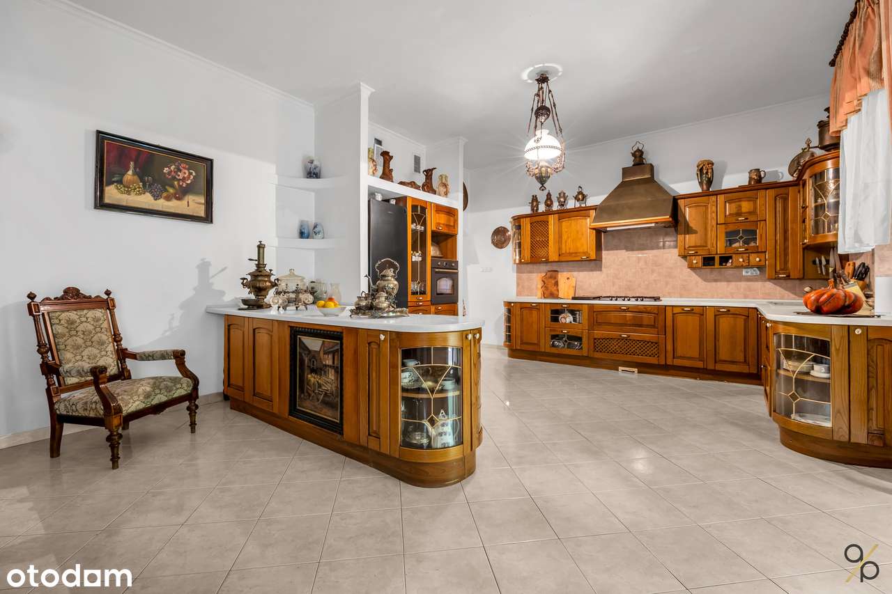 Willa w Radości - 744 m², działka 3000 m², komfort, las za oknem i SPA-6