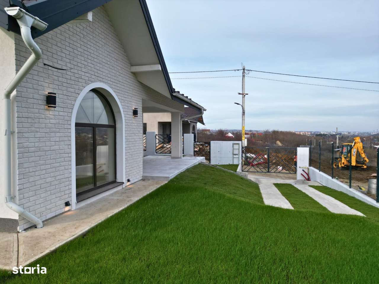 LOCUINTE INDIVIDUALE( parter + mansarda) LUNCA CETATUII (zona Chihan) - Imagine principală: 4/20