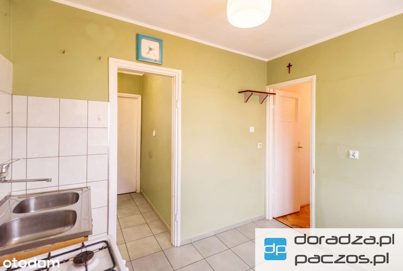 W Rynku/ 37,5 m2/ Loggia / Duża Piwnica/ Opcja 3 Pokoi / Zadbany Blok-9