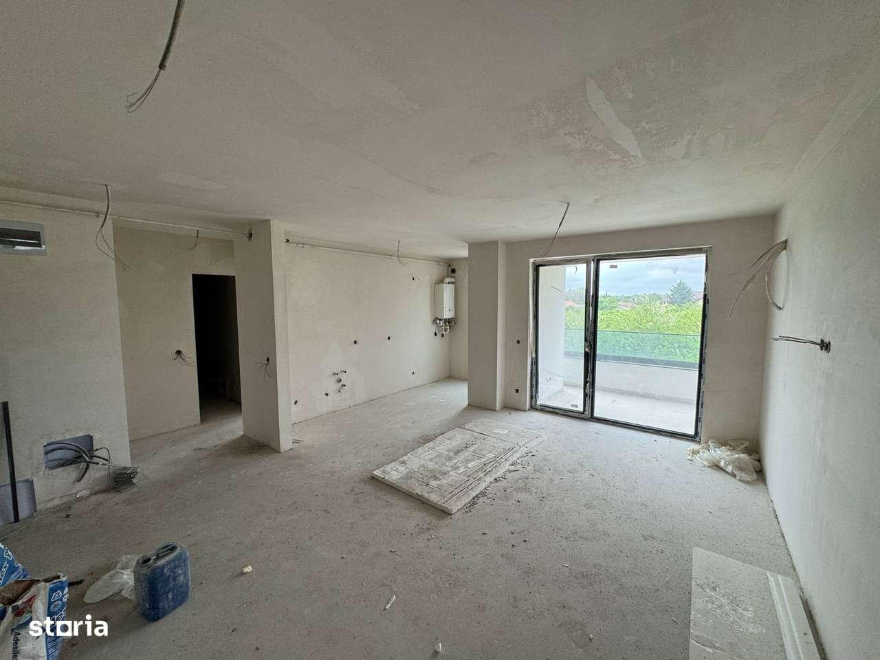 Apartament nou 2 dormitoare + living , etaj 1 , zona Strandului - Imagine principală: 5/12