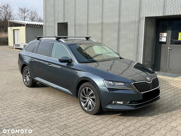 Skoda Superb 2.0 TDI 4x4 Ambition DSG - 9