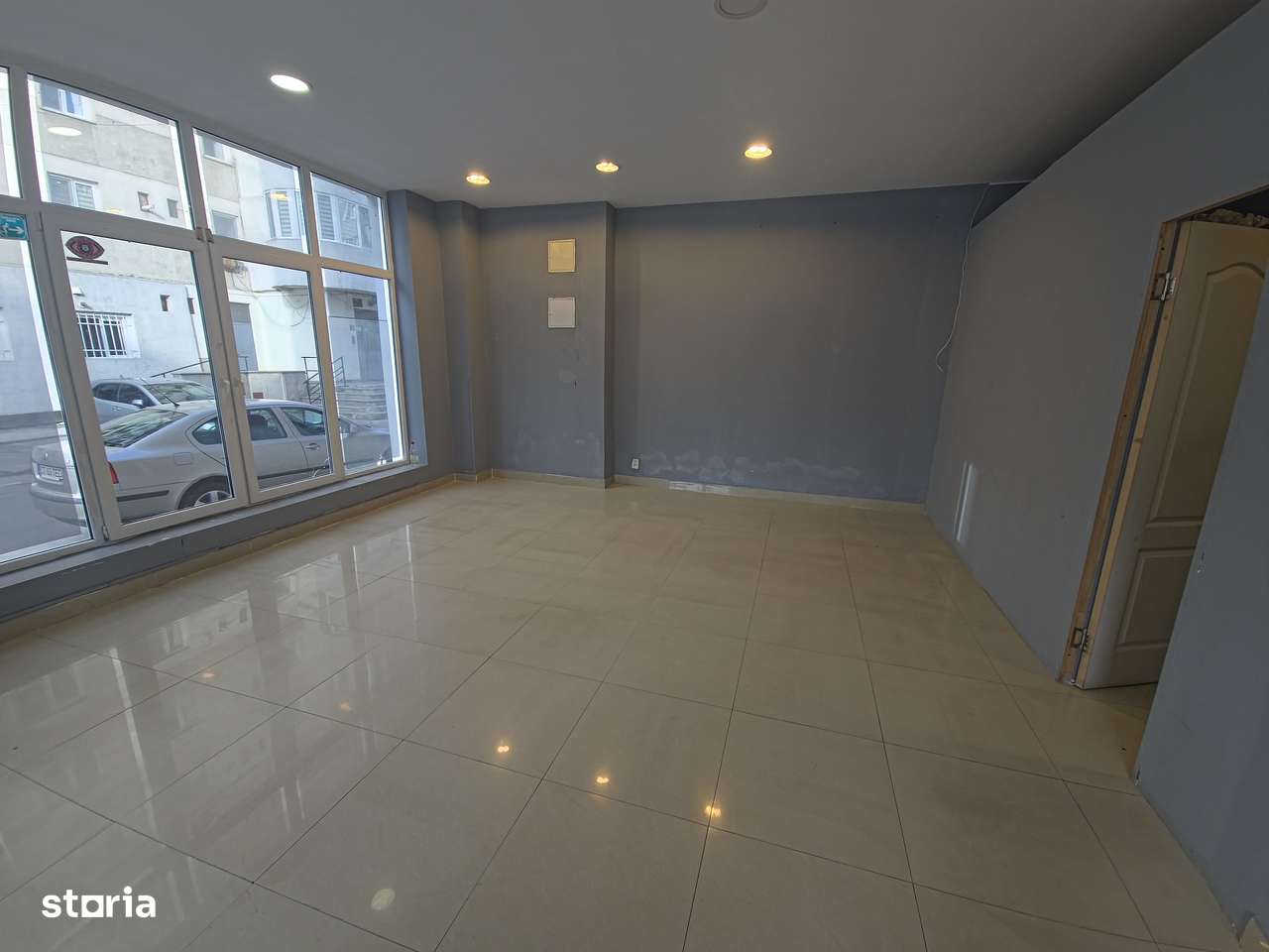 Spațiu comercial 35 mp zonă Stadion Constanța vad excelent - Imagine principală: 5/17