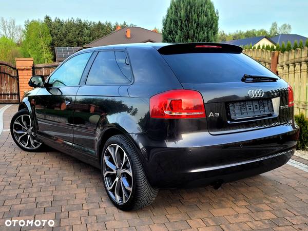 Audi A3 2.0 TDI DPF S line Sportpaket - 11