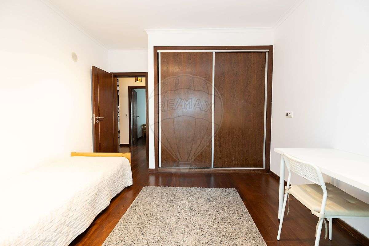 Moradia T5 para venda-13