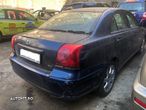 Dezmembrez Toyota Avensis 2.0 albastru 2003 - 3