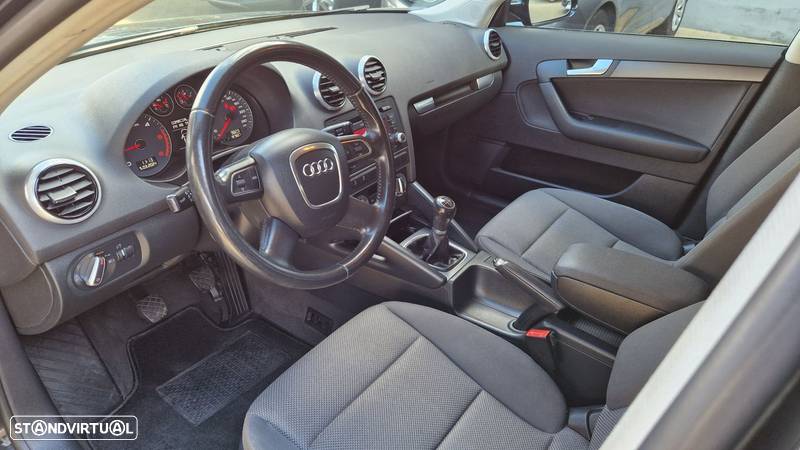 Audi A3 Sportback 1.6 TDI Attraction - 12