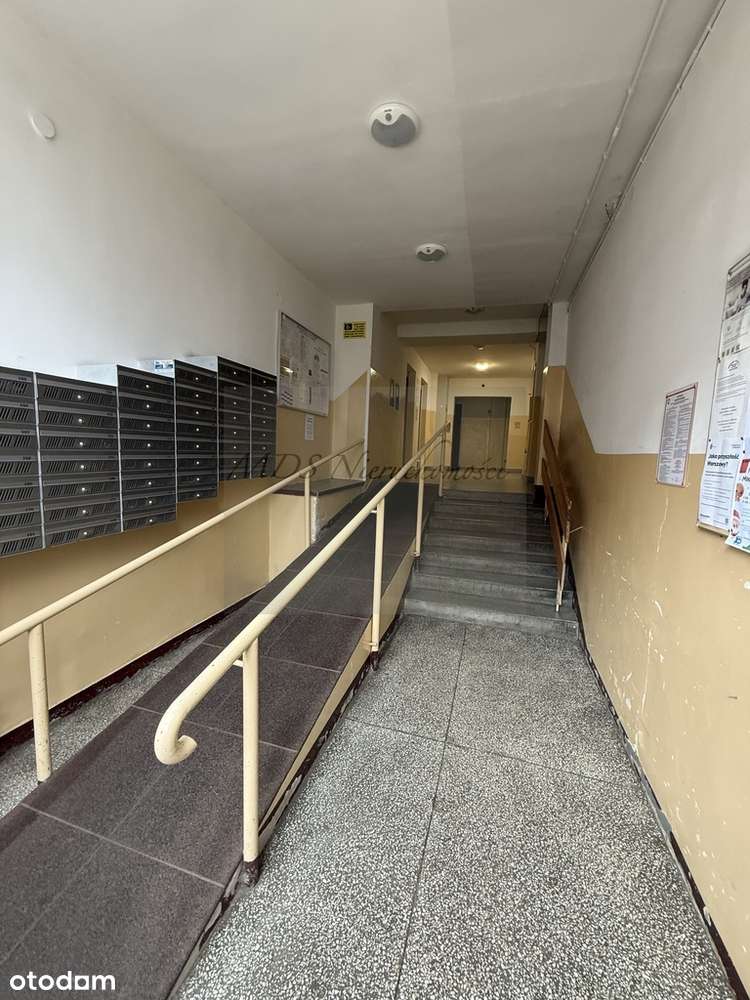 3 pokojowe, jak nowe, metro-18