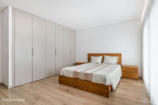 Moradia T4 à venda em Vila Verde - Loureira-13