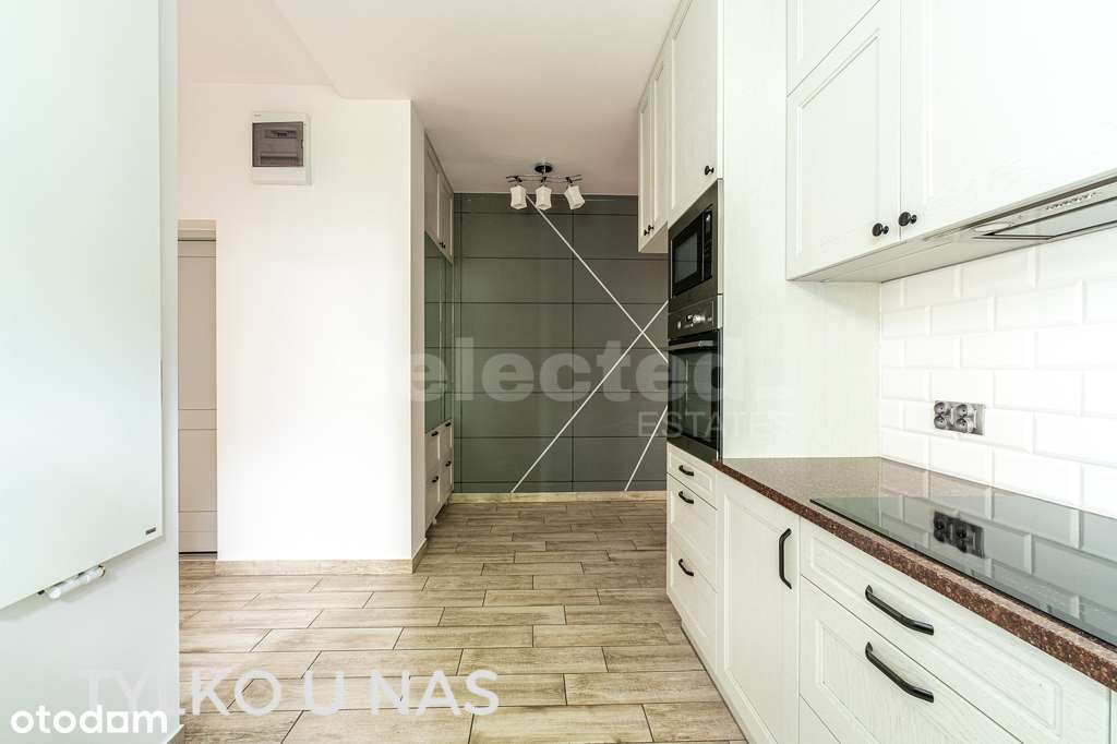 3 niezależne pokoje, osobna kuchnia, garderoba,-2