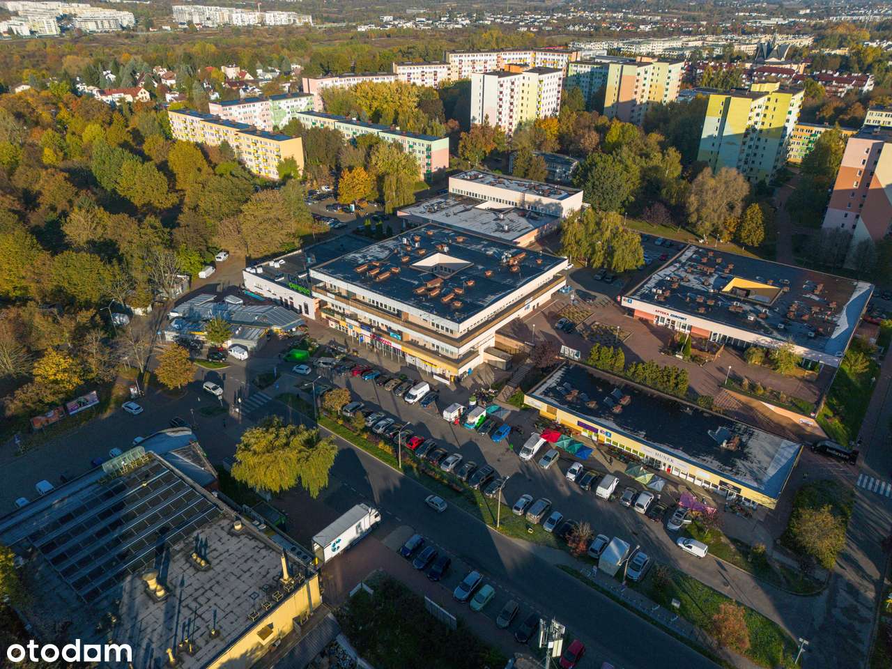 Lokal z salą sprzedaży o pow. 104m², ul. Braci Wieniawskich 5 - Pełny obrazek: 4/7