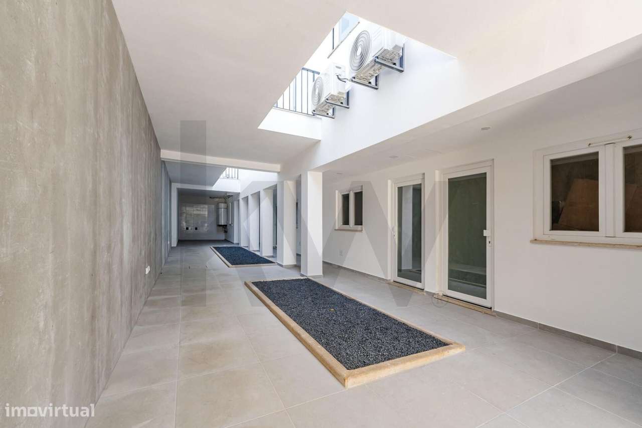 Prédio Residencial 17 Unidades – Totalmente Remodelado | Leiria-3