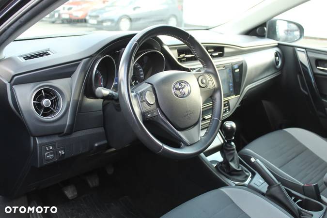 Toyota Auris 1.6 Comfort - 16