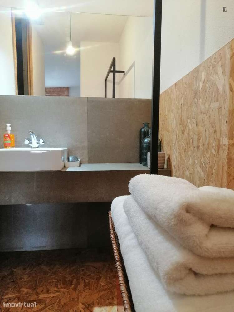 Estúdio - localizado em Baixa Coimbra - Grande imagem: 4/9