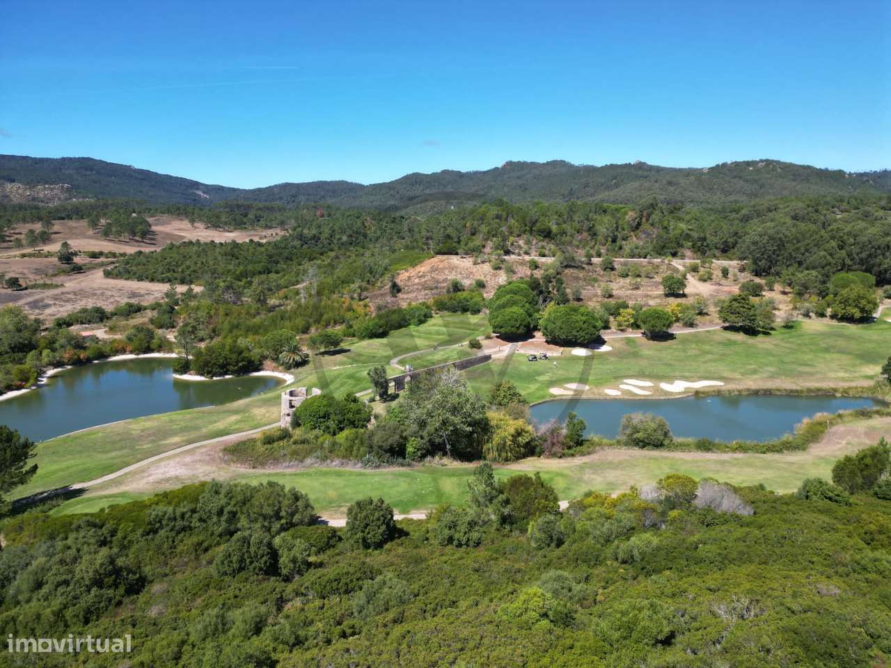 Moradia T5 Remodelada – Luxo no Resort Quinta da Penha Longa-30