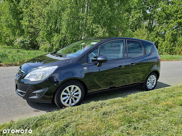 Opel Meriva - 9