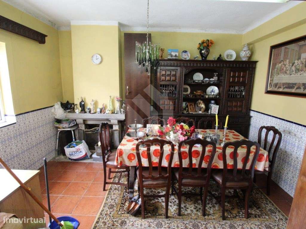 Venda Andar Moradia T2, em Real (Braga)-5