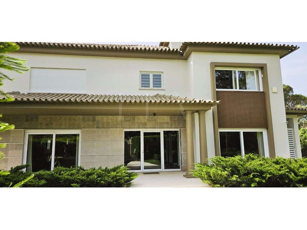 MORADIA DE LUXO NO CENTRO DO ESTORIL-15