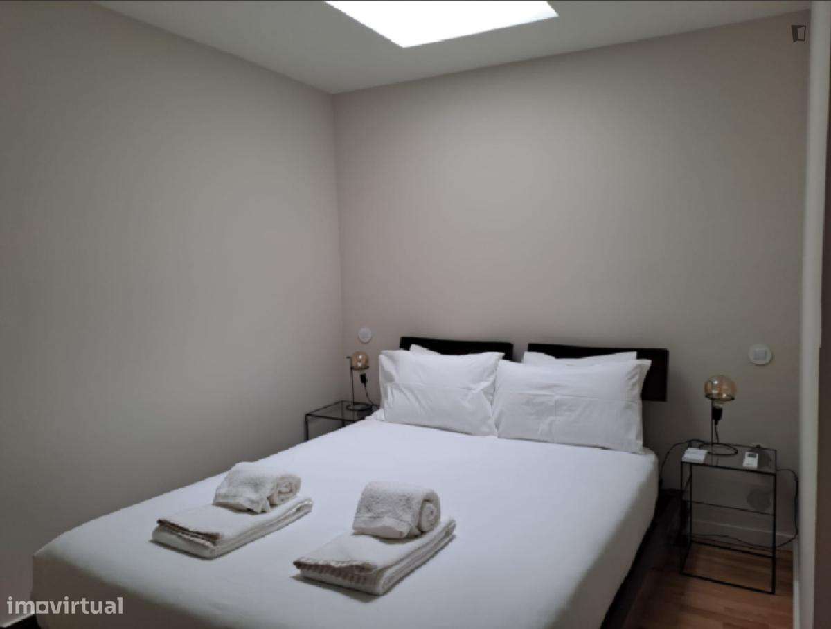 Apartamento com 1 quartos - localizado em São Nicolau Porto - Grande imagem: 3/10