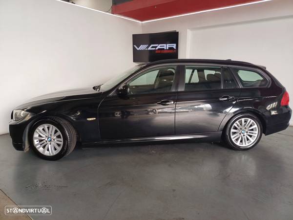 BMW 318 d Touring - 14