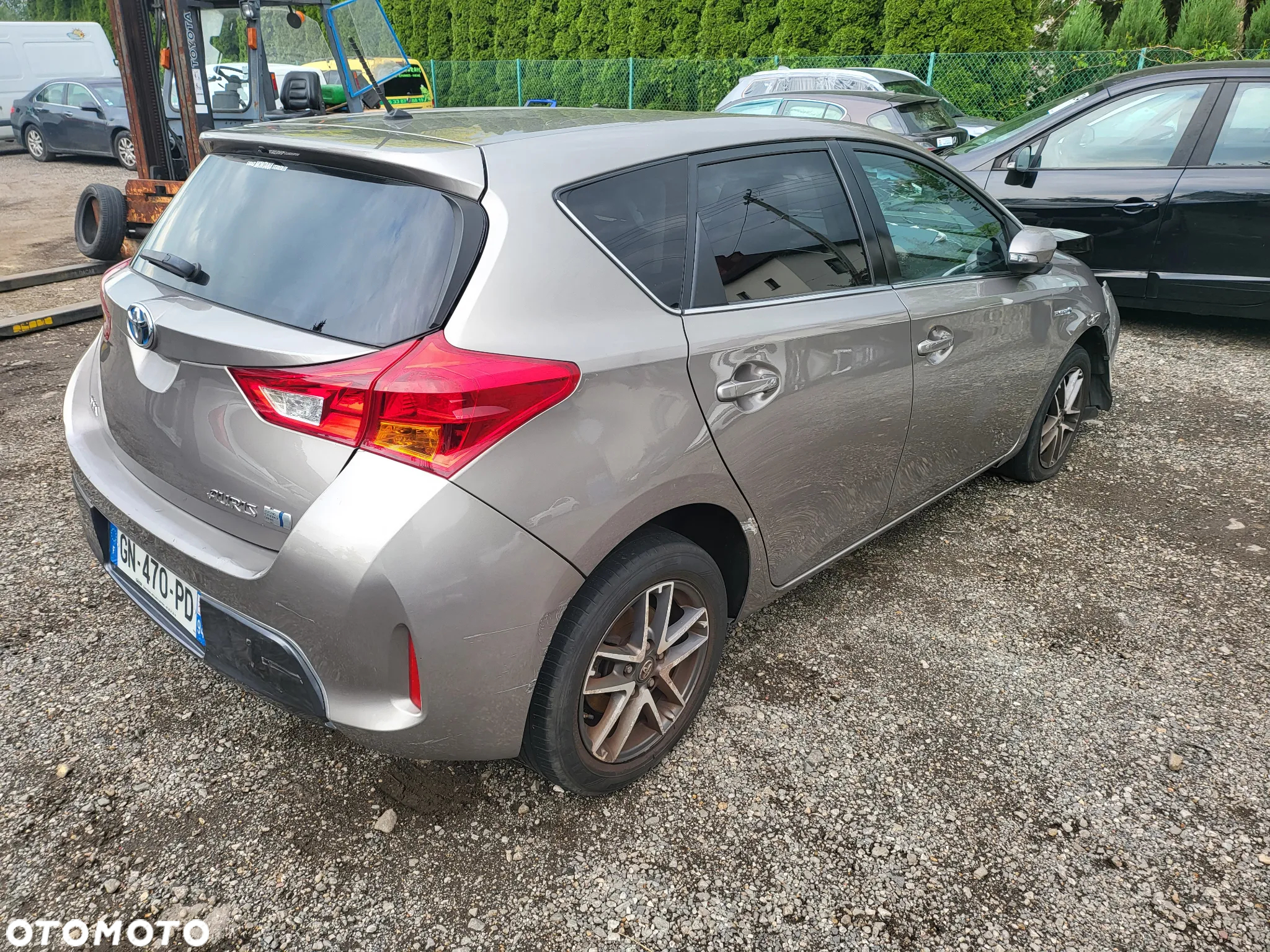 Toyota Auris 1.8 VVT-i Hybrid Automatik Design Edition - 8