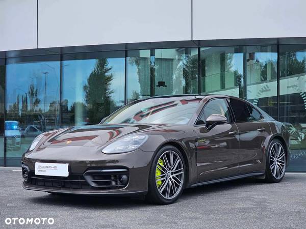 Porsche Panamera - 1