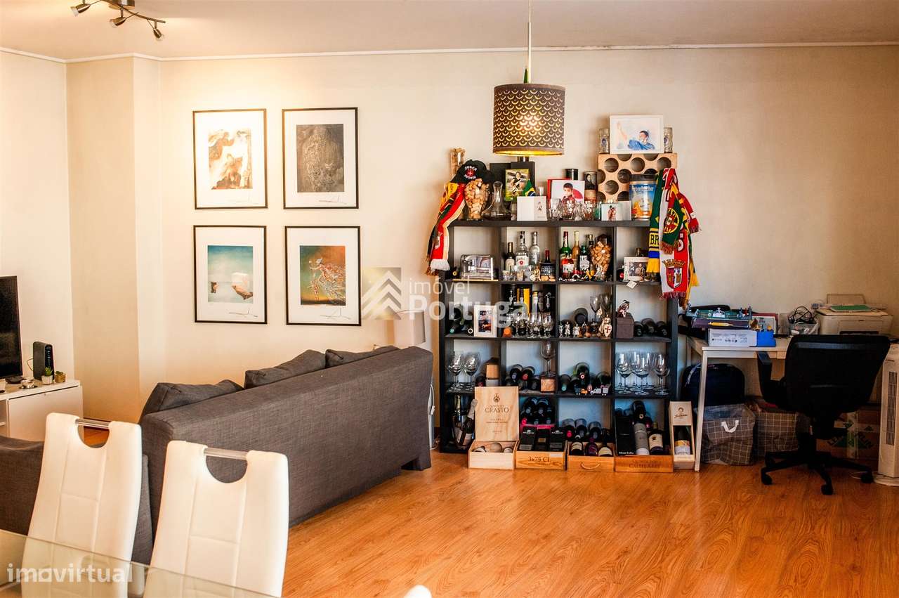 Apartamento T3 com terraço e churrasqueria-5