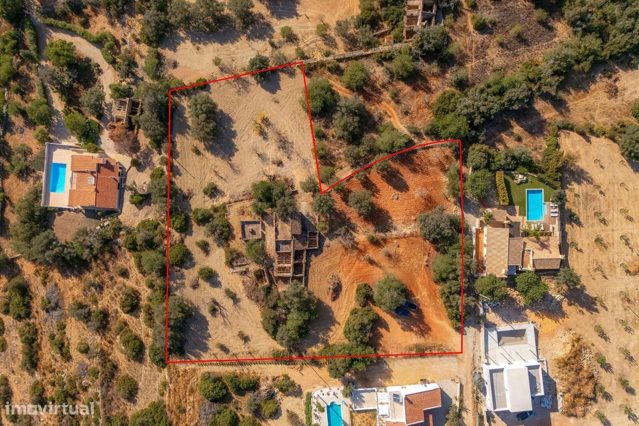 Prédio misto com ruína e potencial de construção – Santa Bárbara de - Grande imagem: 3/15