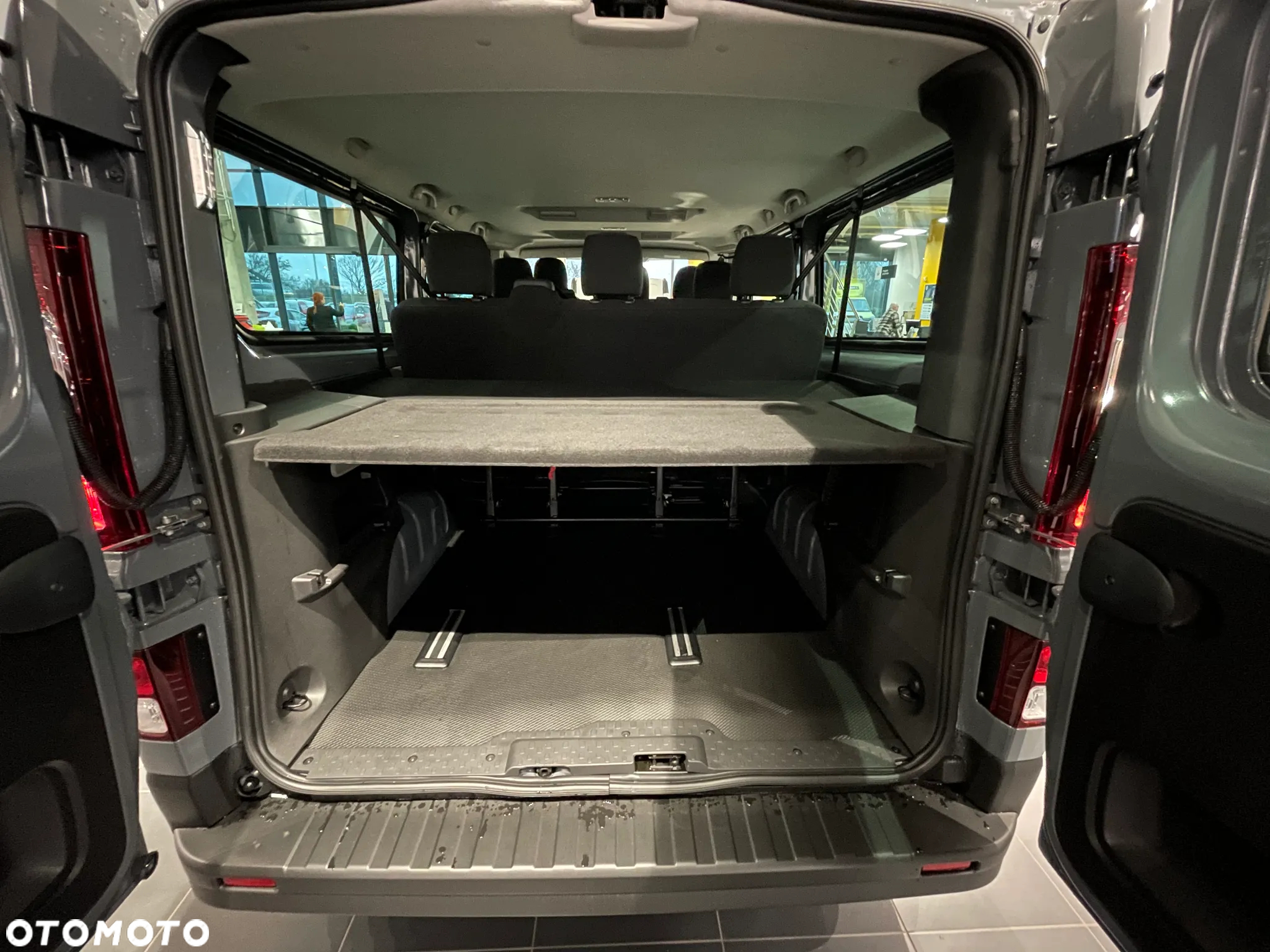 Renault Trafic - 15