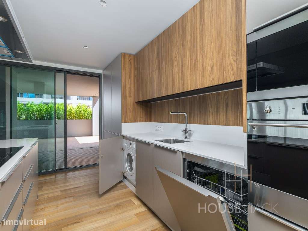 Penthouse T4 de luxo em Miraflores-9