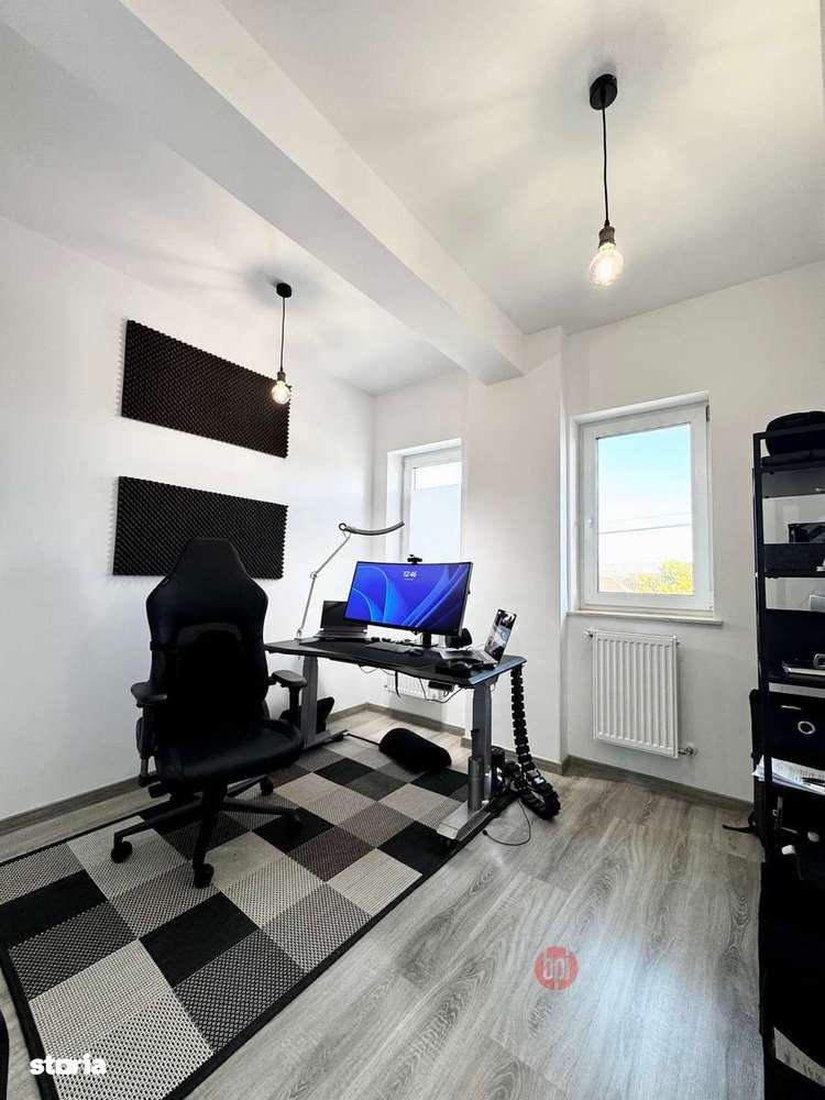 SE VINDE Apartament cu 4camere+boxa+3locuri de parcare, in Falticeni-5