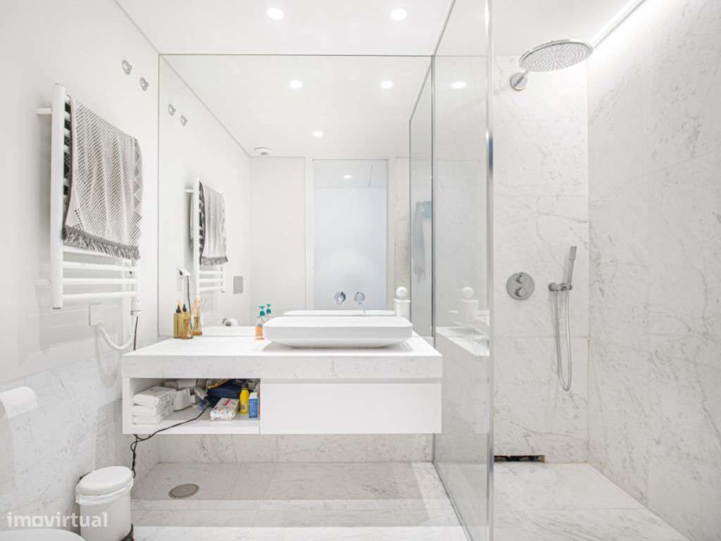 Apartamento T2 com varanda, estacionamento no Condomínio Infinity-23