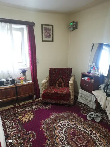 Casa Stefanesti / Valea Mare ,  teren 1.200mp-3