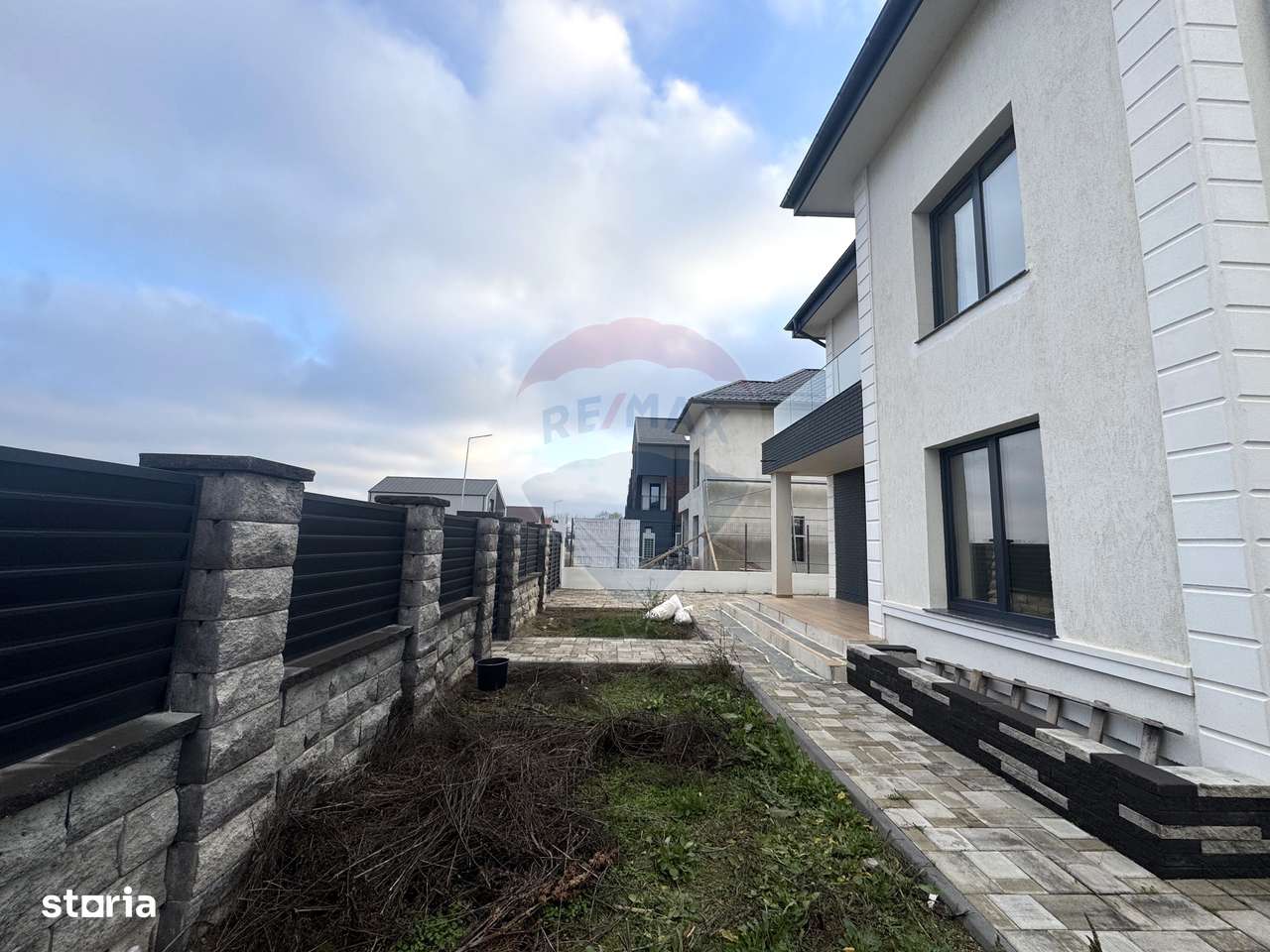 Vila 6 camere | curte generoasa | Tunari - Nord - Imagine principală: 2/20