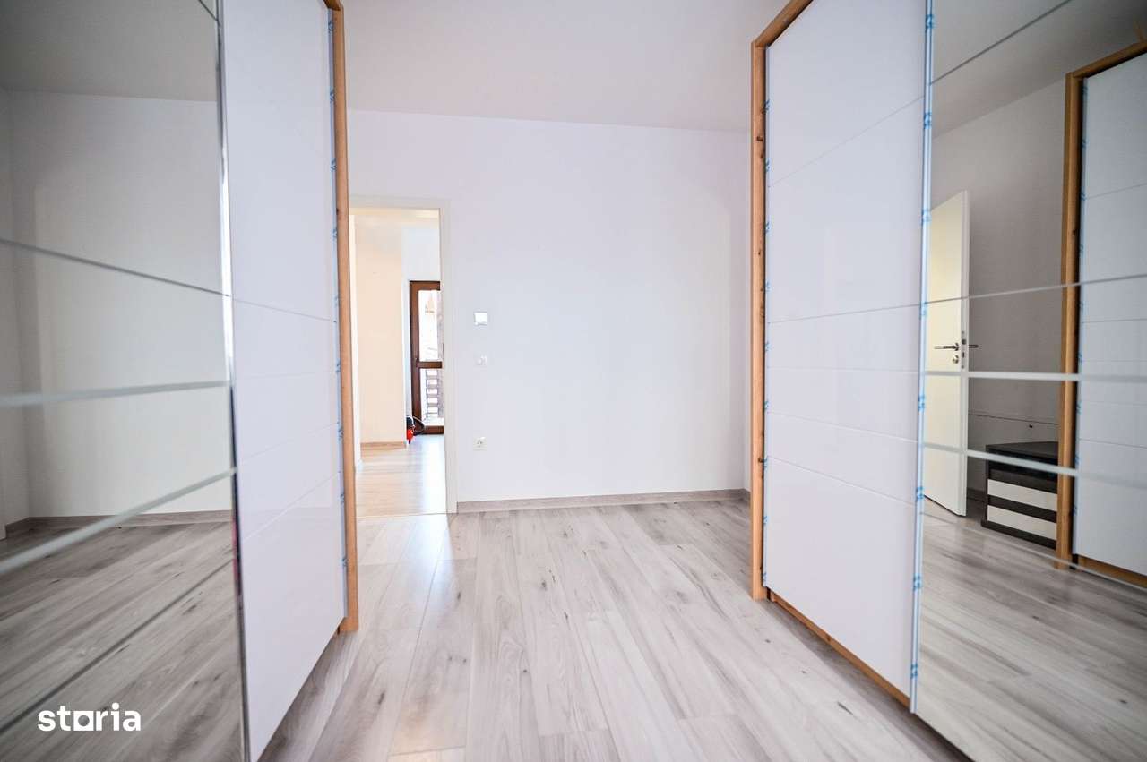 Casa individuală de vânzare Sânpetru, 5 camere, garaj, foișor, curte-9