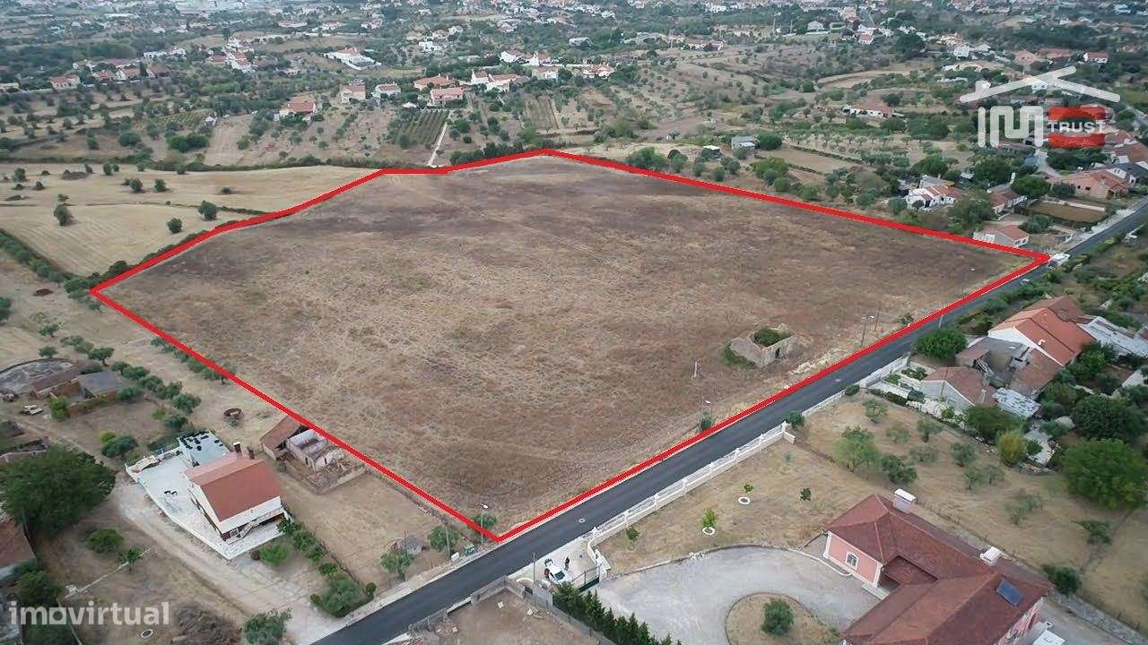 Terreno para loteamento - 10 Moradias independentes - Grande imagem: 2/13